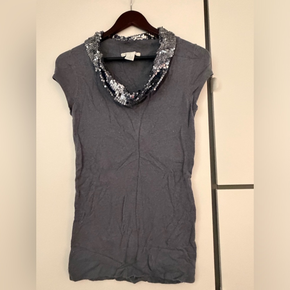 Design History Gray Sequin Cowl Neck Cap Sleeve Top